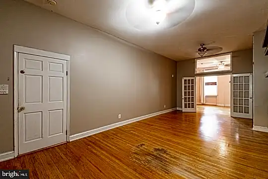 253 Pine St #1 Photo 2