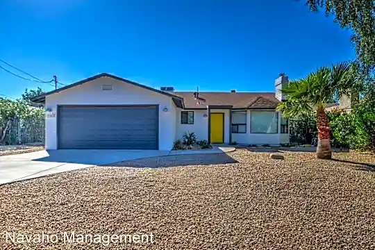 3022 N 34th Pl Photo 1
