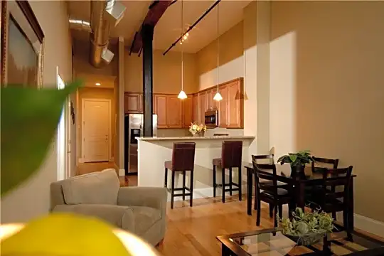 11 Eagle St #214 Photo 2