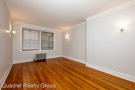 605 Hinman Ave Photo 2
