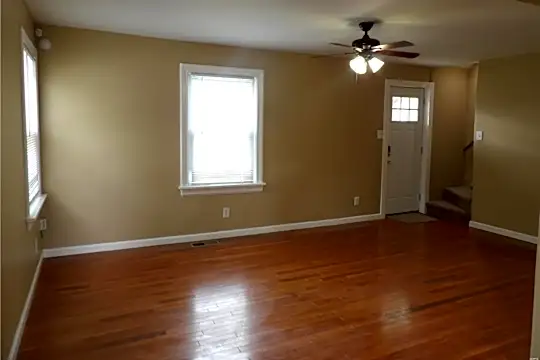 10243 Driver Ave Photo 2