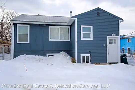 220 Alaska Pl Photo 1