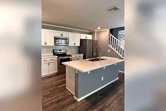 16584 W Jenan Dr Photo 1