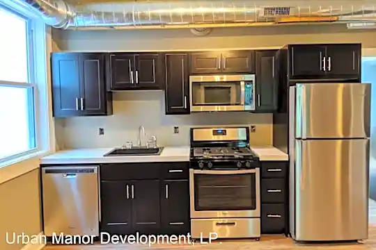 327 N Neville St Photo 2