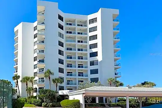 1050 Longboat Club Rd #906 Photo 1
