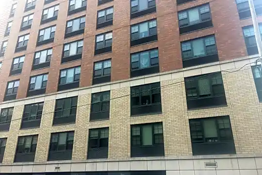 49 North Broadway Photo 1