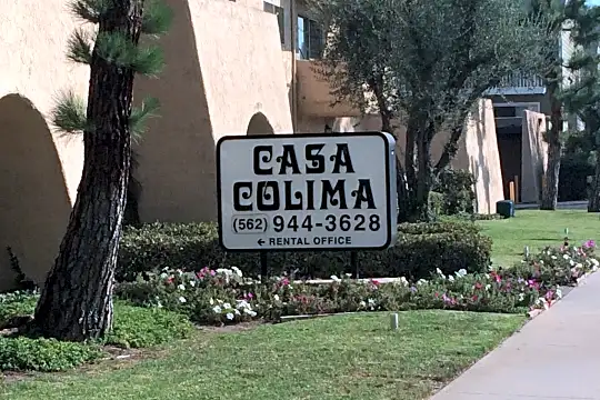 Casa Colima Apartments Photo 2