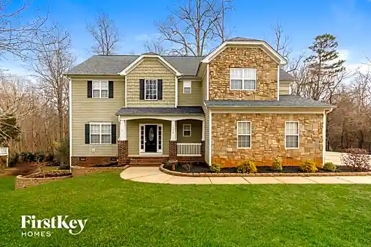 152 Longboat Road Photo 1