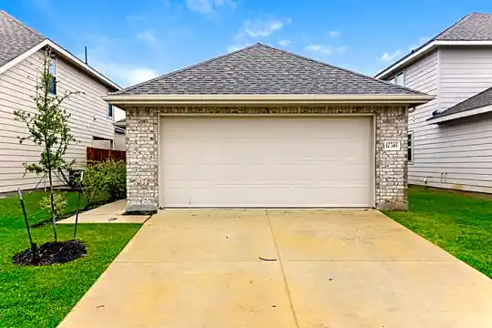 10348 Green Branch Photo 1