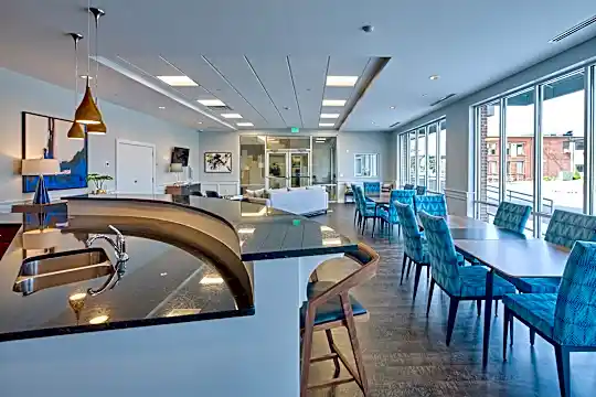 Meriden Commons Photo 2