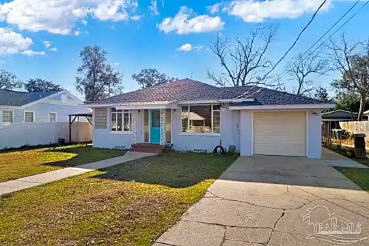 1203 Poppy Ave Photo 2
