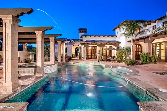5761 N Casa Blanca Dr Photo 2