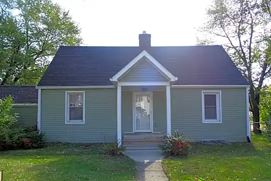 218 E Milham Ave Photo 2