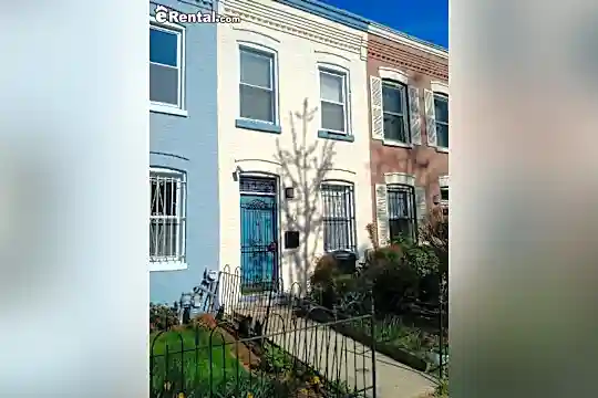 1523 Marion St NW Photo 1