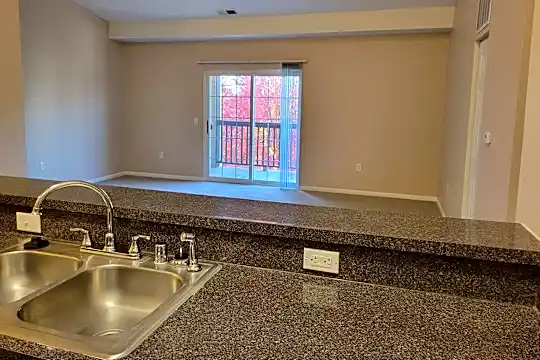 50 Hunt Club Drive Photo 2