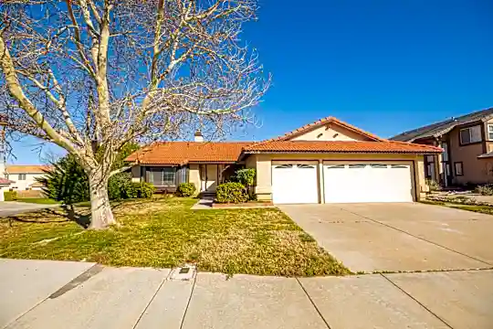 39318 Landmark Ct Photo 1