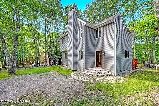 337 Hyland Dr Photo 1