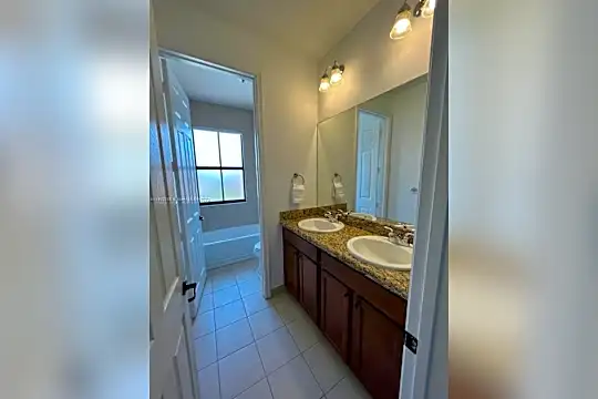 5399 Ferris Ave #5399 Photo 2