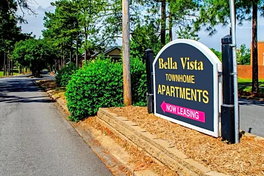 Bella Vista Townhomes Photo 1
