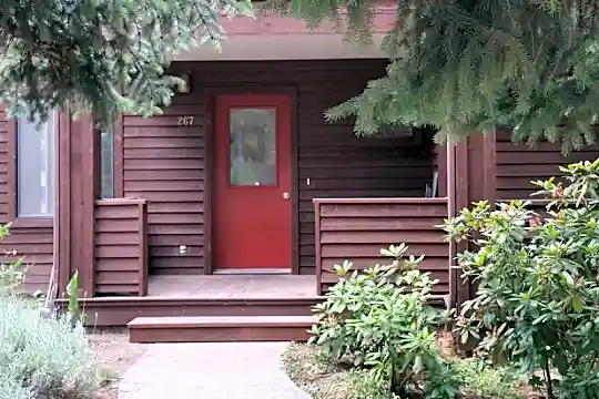 267 Palm Ave Photo 1