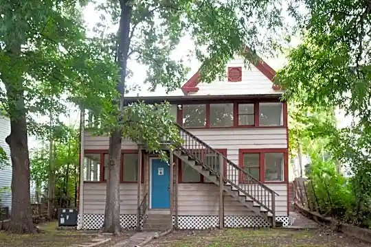 3709 W 12th St Photo 1