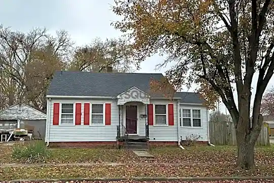 2301 Beech St Photo 1