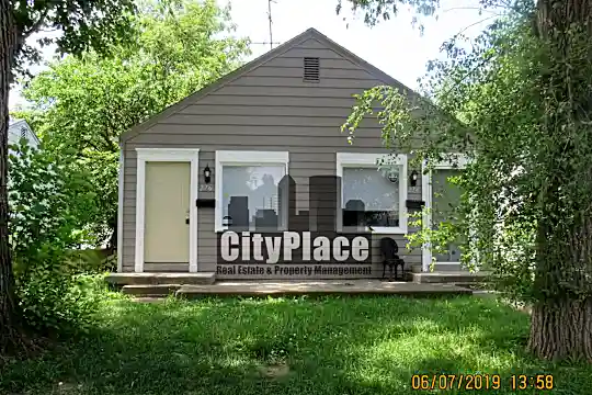 276 S Dearborn St Photo 1