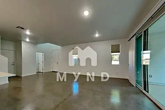 225 N Pleasant Drive Unit 22 Photo 2