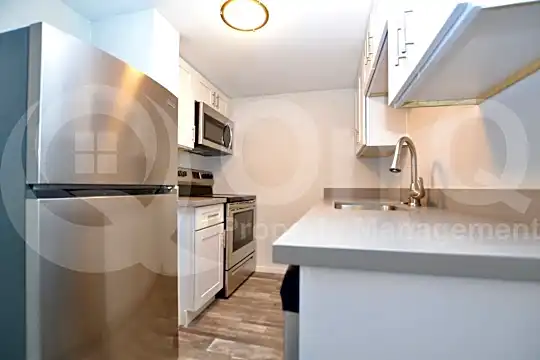 44 East Roanoke Avenue, Unit 3 Photo 2