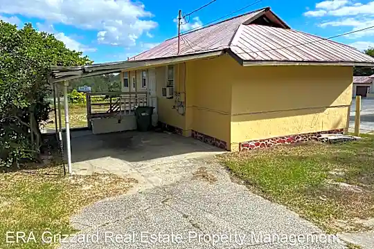 613 N Dixie Ave Photo 1