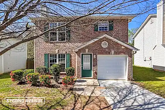 3931 Riverside Pkwy Photo 1
