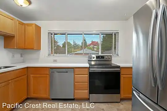2727 NE 55th Street Photo 1