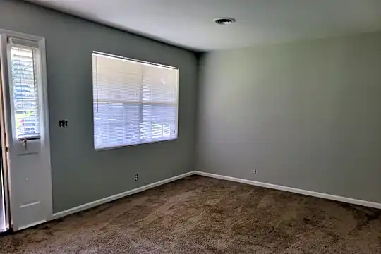 3517 Southwick Rd Photo 2