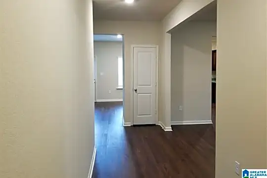 375 Clover Cir Photo 2