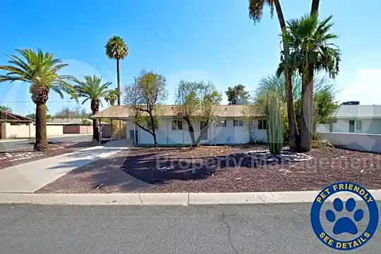 611 East Encanto Drive Photo 1