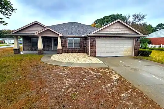 223 Martisa Rd NW Photo 1