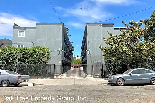 2274 E 15th St Photo 1