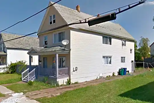 71 Ivy St Photo 1