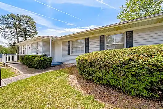 320 S Beltline Blvd Photo 1