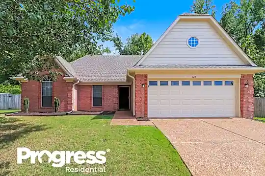 190 Winding Creek Dr Photo 1