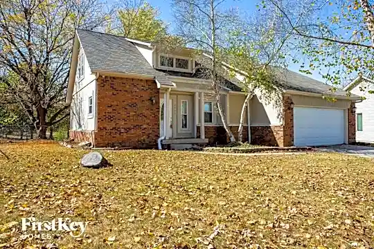 6420 Apollo Way Photo 2
