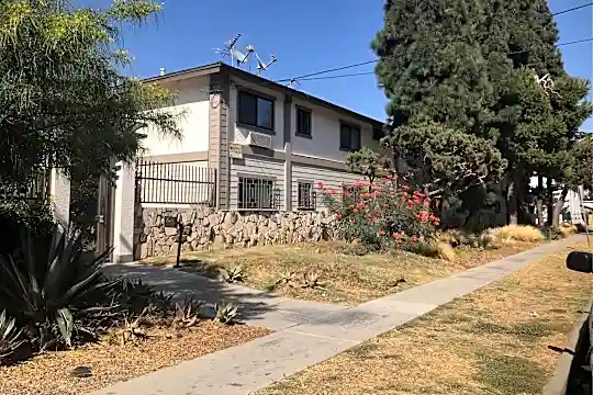 Logan Plaza Photo 1