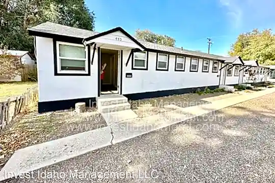 415 S 11th E Photo 1