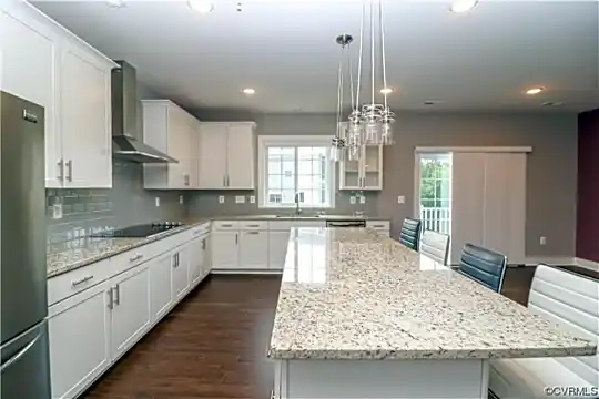 4310 Bon Secours Pkwy #B Photo 2