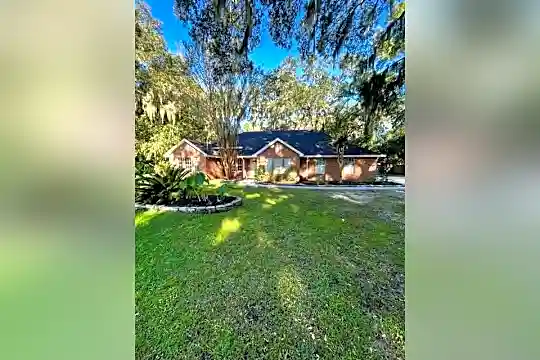 128 MacKay Dr Photo 1