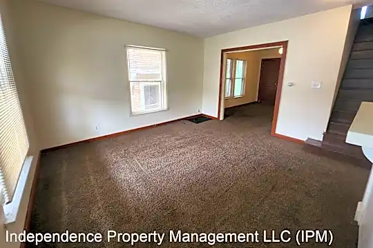 205 E Fairview Ave Photo 1