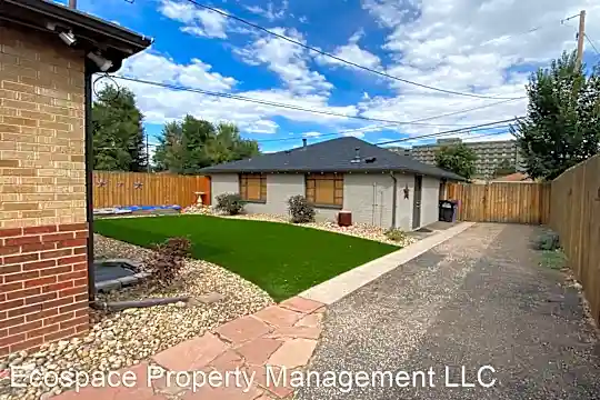 3212 Olive St Photo 2