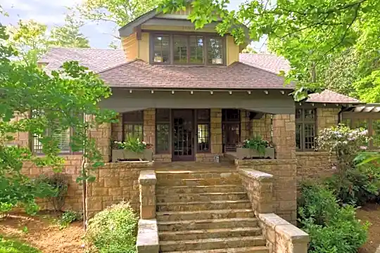 607 Mississippi Ave