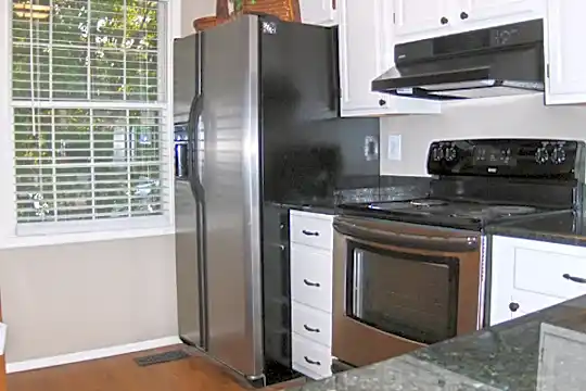 2802 New Providence Ct Photo 1