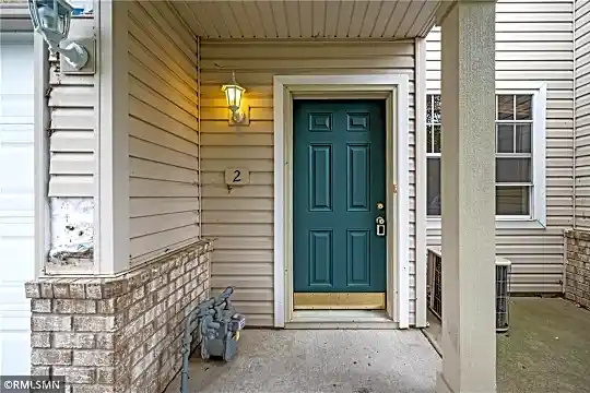 5075 Holly Ln N #2 Photo 2